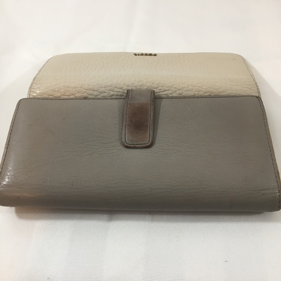 Fossil tan and beige wallet - Picture 6 of 8